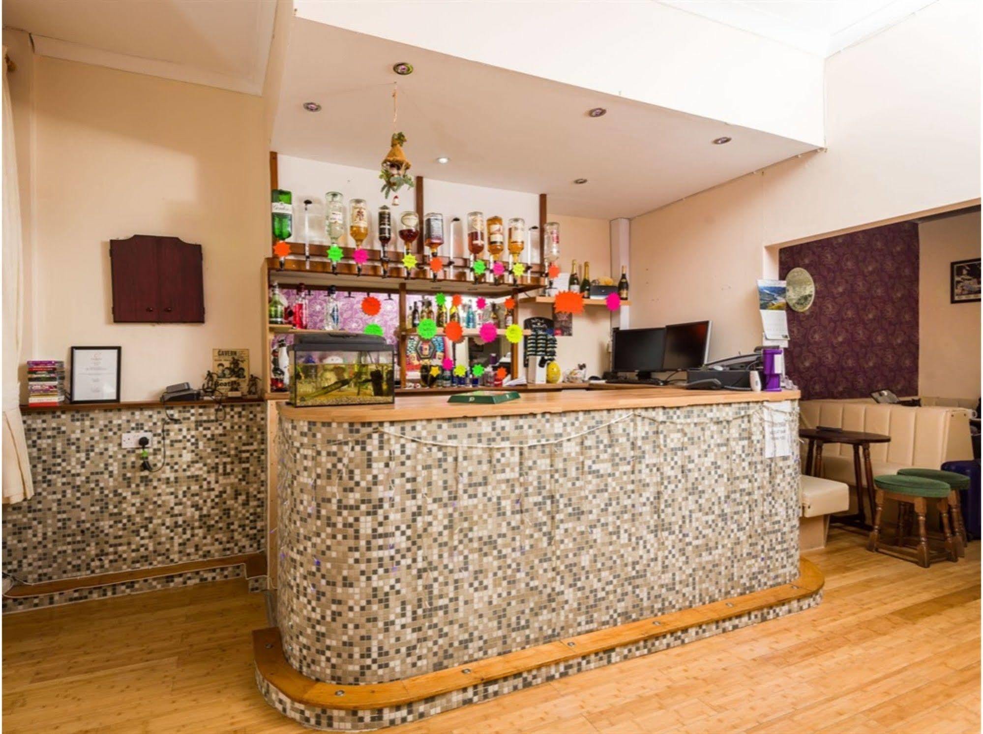 Uk Travel & Hospitality Ltd Ta Canberra Hotel Blackpool Eksteriør bilde